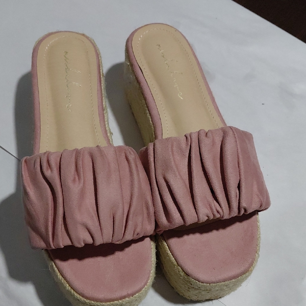 Elegant Pink Ruffled Slide Sandals